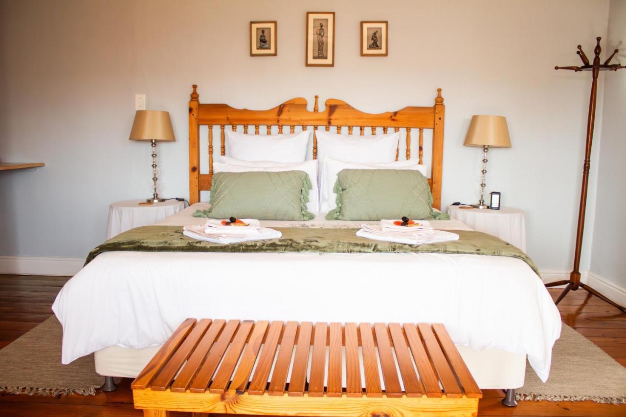 Bed and Breakfast De Oude Yotclub Oudtshoorn Exterior foto